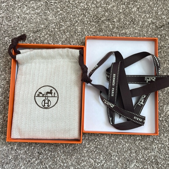 Hermès mini pop h pendant necklace, lilas with gold - Picture 5 of 8